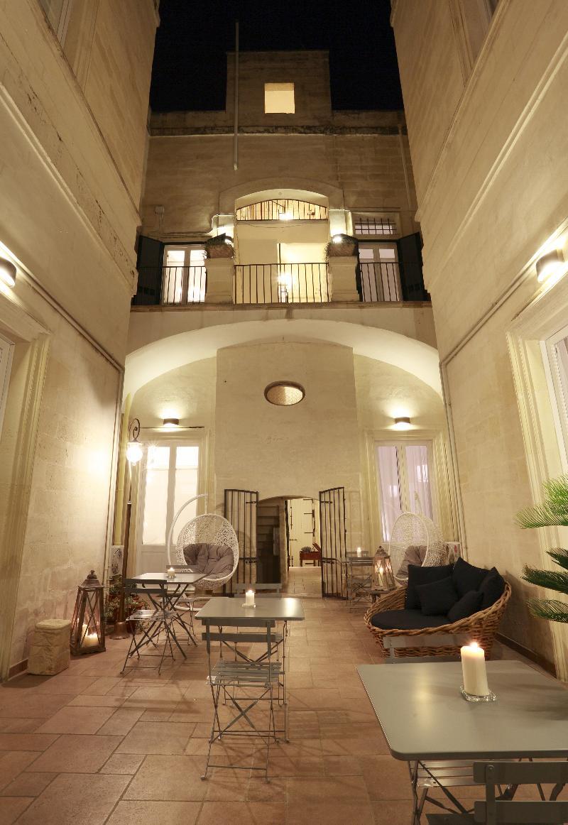 Santa Marta Suites & Apartments Lecce Kültér fotó
