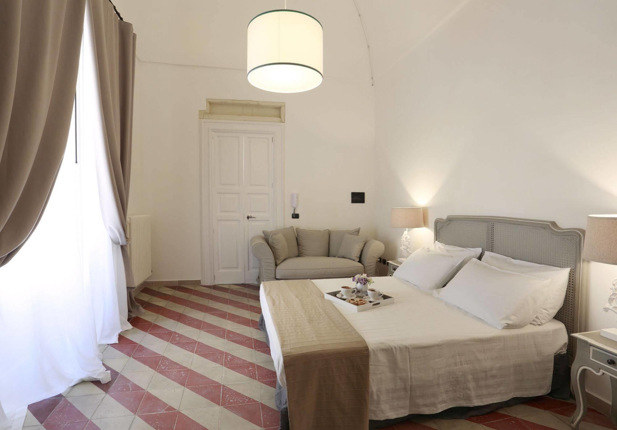 Santa Marta Suites & Apartments Lecce Kültér fotó